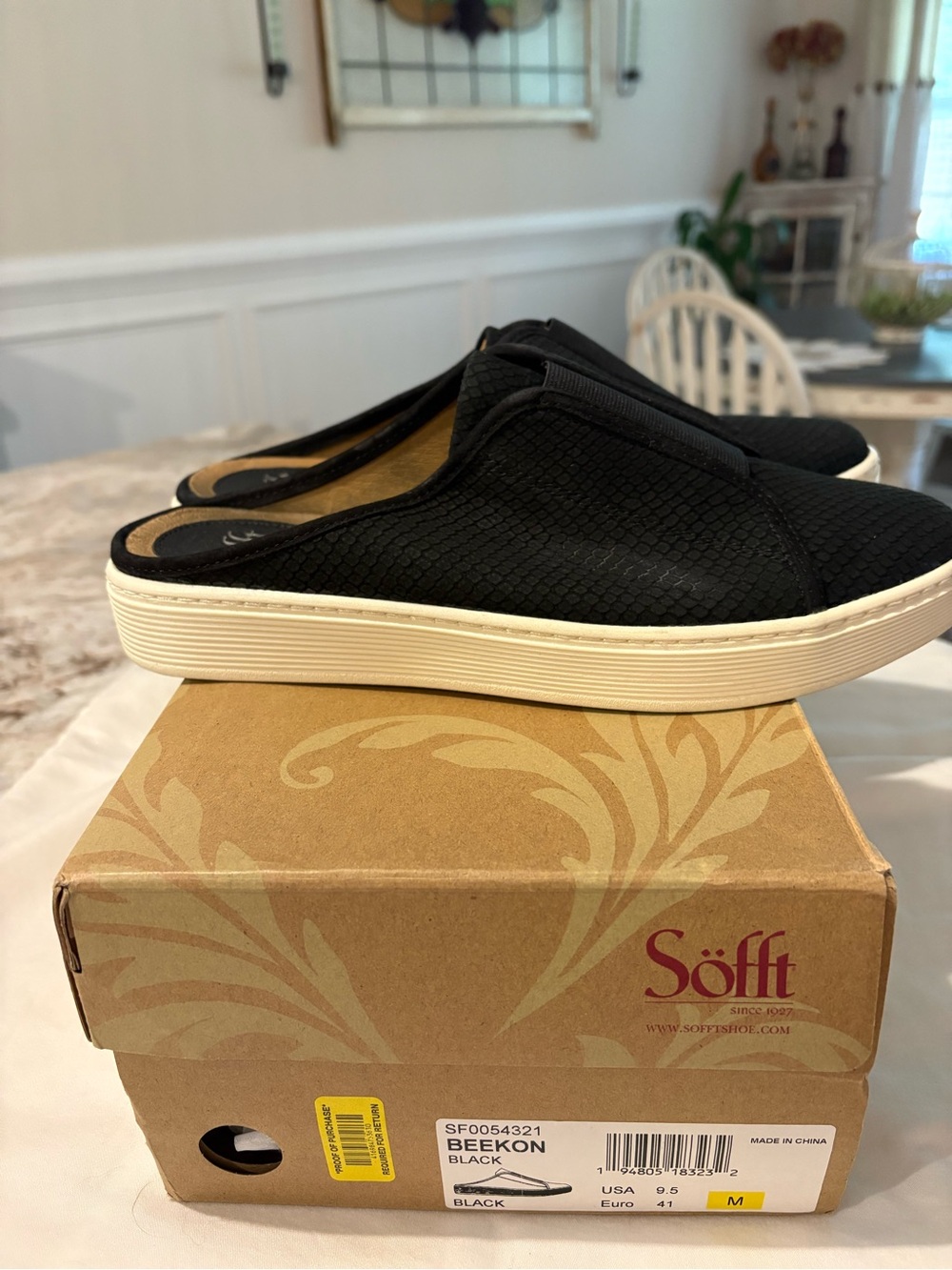 Soft black slide on shoes - Picture 5 of 8